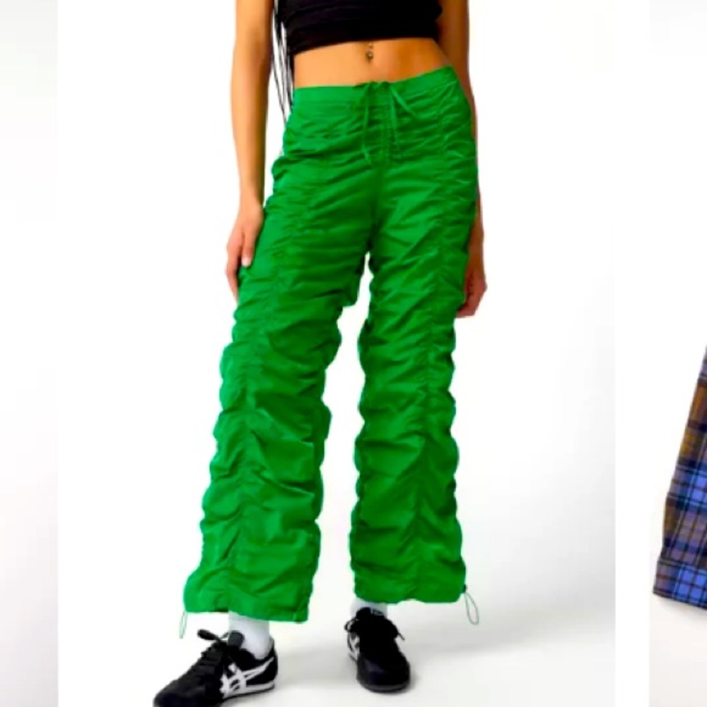 UO Ruched Pants - Picture 2 of 6